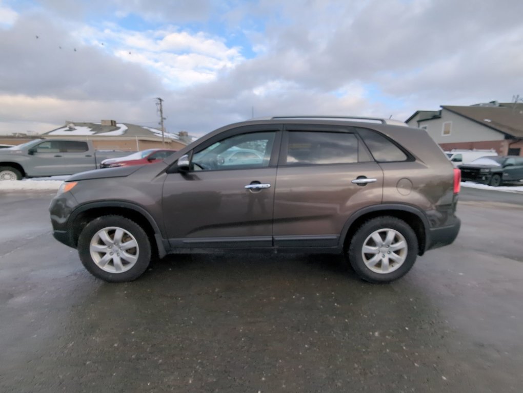 2013 Kia Sorento AS IS in Dartmouth, Nova Scotia - 5 - w1024h768px