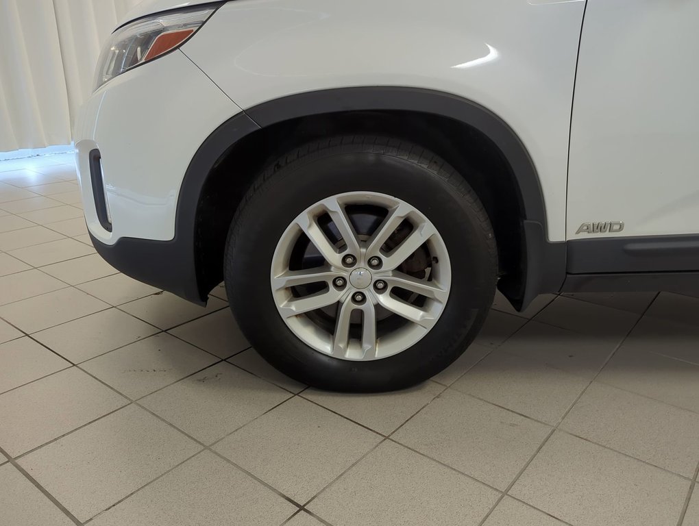 2015 Kia Sorento LX in Dartmouth, Nova Scotia - 10 - w1024h768px
