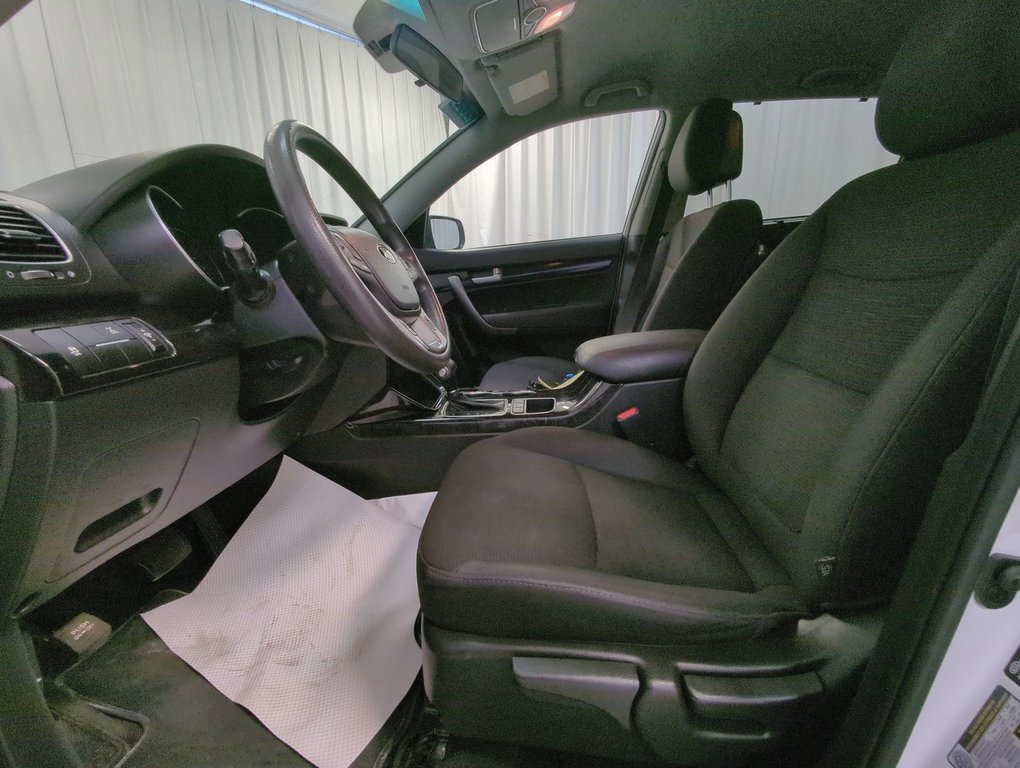 2015 Kia Sorento LX in Dartmouth, Nova Scotia - 11 - w1024h768px