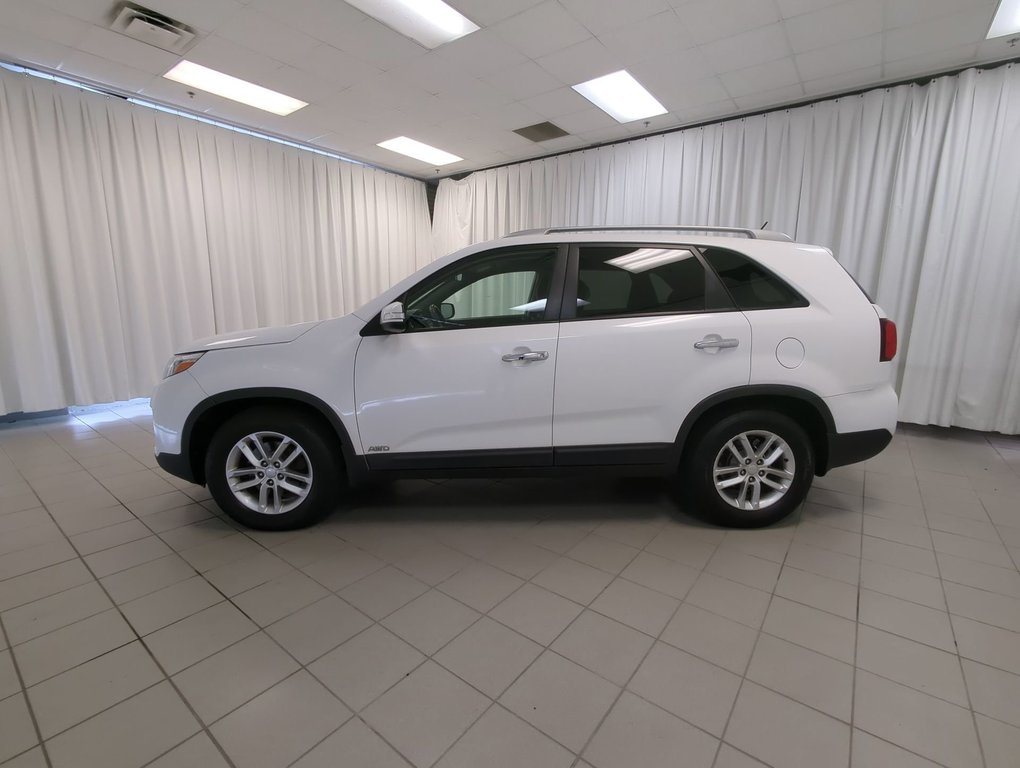 2015 Kia Sorento LX in Dartmouth, Nova Scotia - 5 - w1024h768px