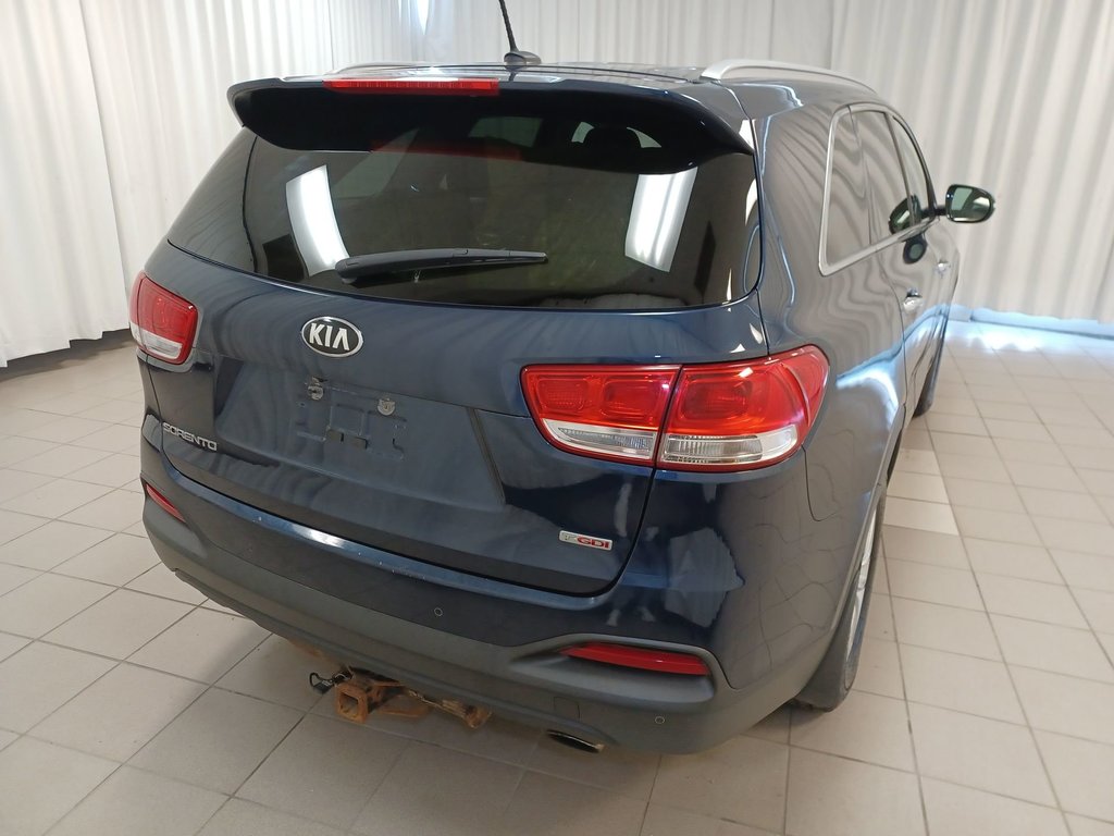 2016  Sorento 2.0L Turbo LX+ in Dartmouth, Nova Scotia - 6 - w1024h768px