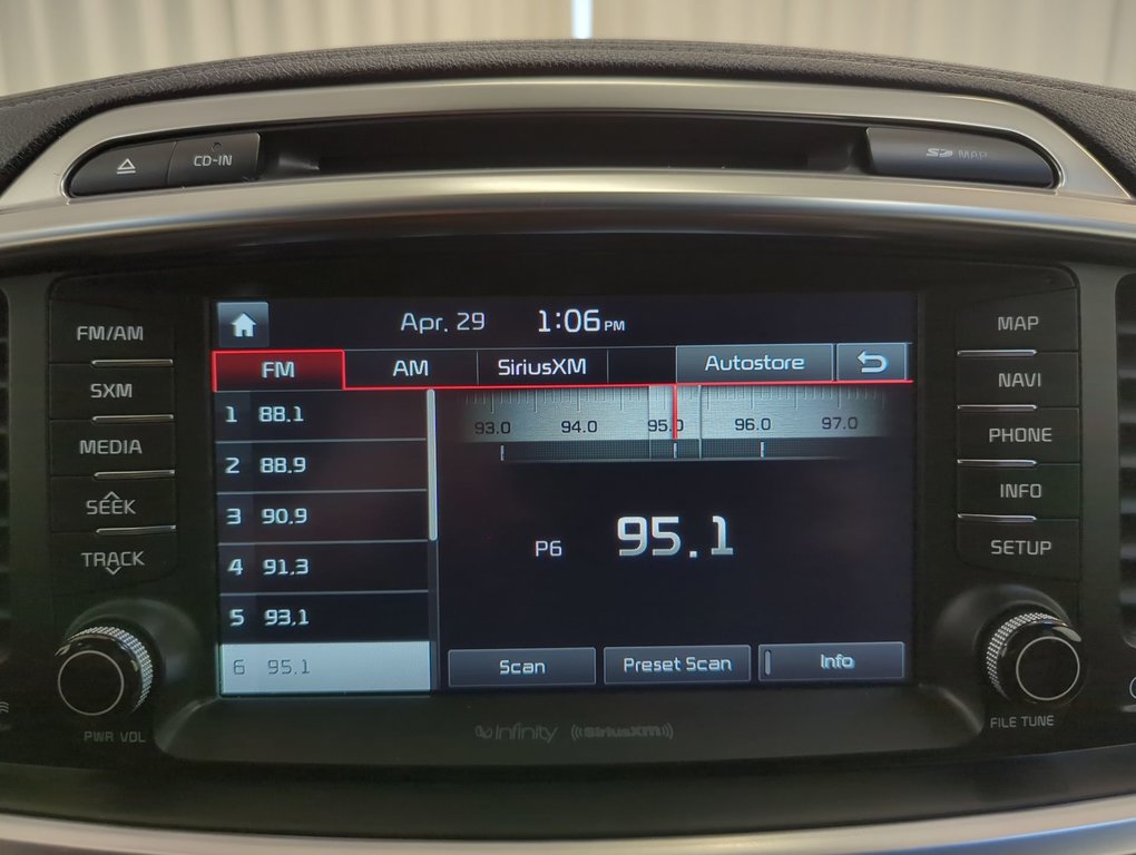 2016 Kia Sorento 3.3L SX in Dartmouth, Nova Scotia - 16 - w1024h768px