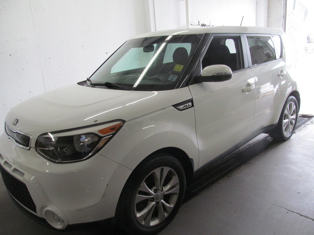 2016 Kia Soul EX in Dartmouth, Nova Scotia - 2 - w1024h768px