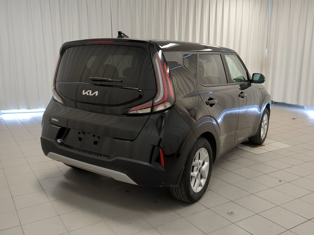 2023 Kia Soul EX in Dartmouth, Nova Scotia - 8 - w1024h768px