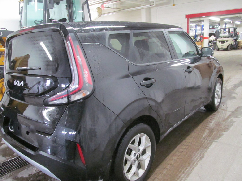 2023 Kia Soul EX in Dartmouth, Nova Scotia - 4 - w1024h768px