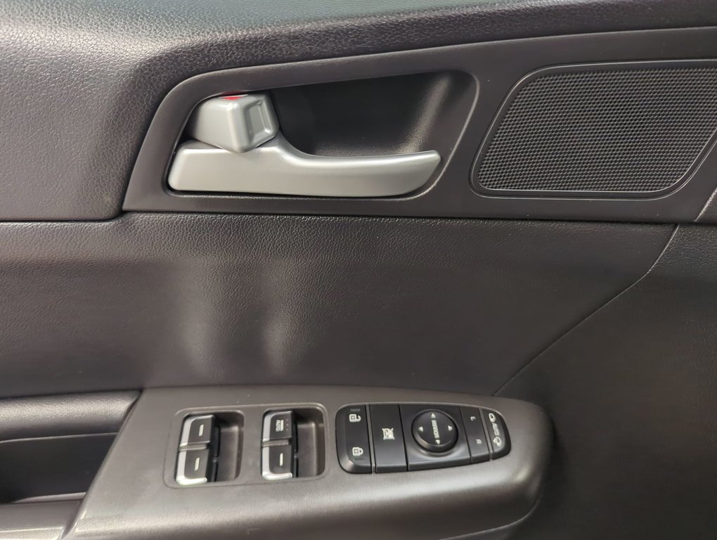 2018 Kia Sportage EX in Dartmouth, Nova Scotia - 13 - w1024h768px