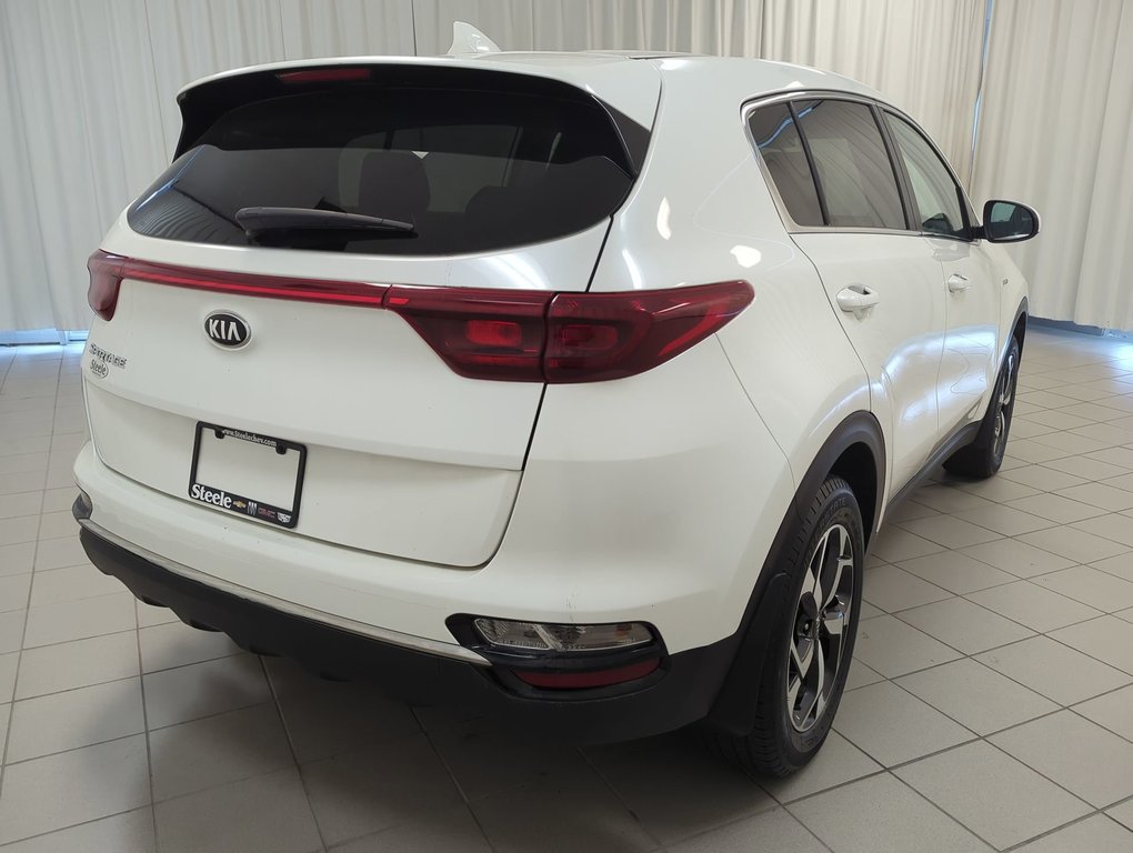2020 Kia Sportage LX in Dartmouth, Nova Scotia - 8 - w1024h768px