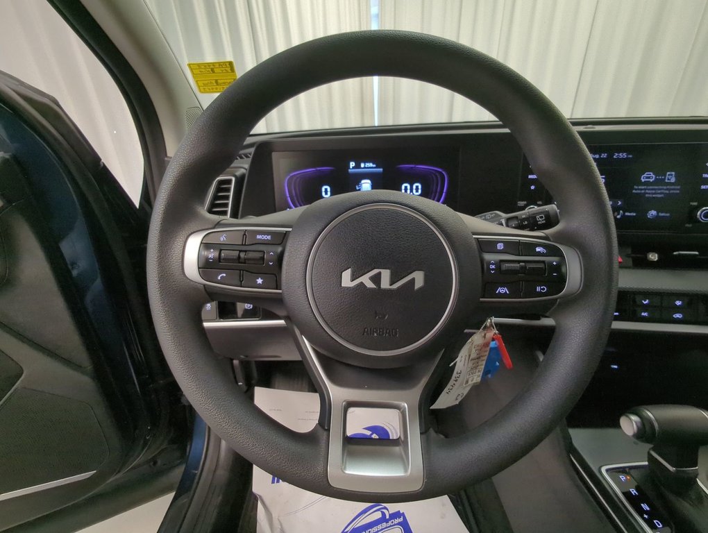 2024 Kia Sportage LX in Dartmouth, Nova Scotia - 14 - w1024h768px