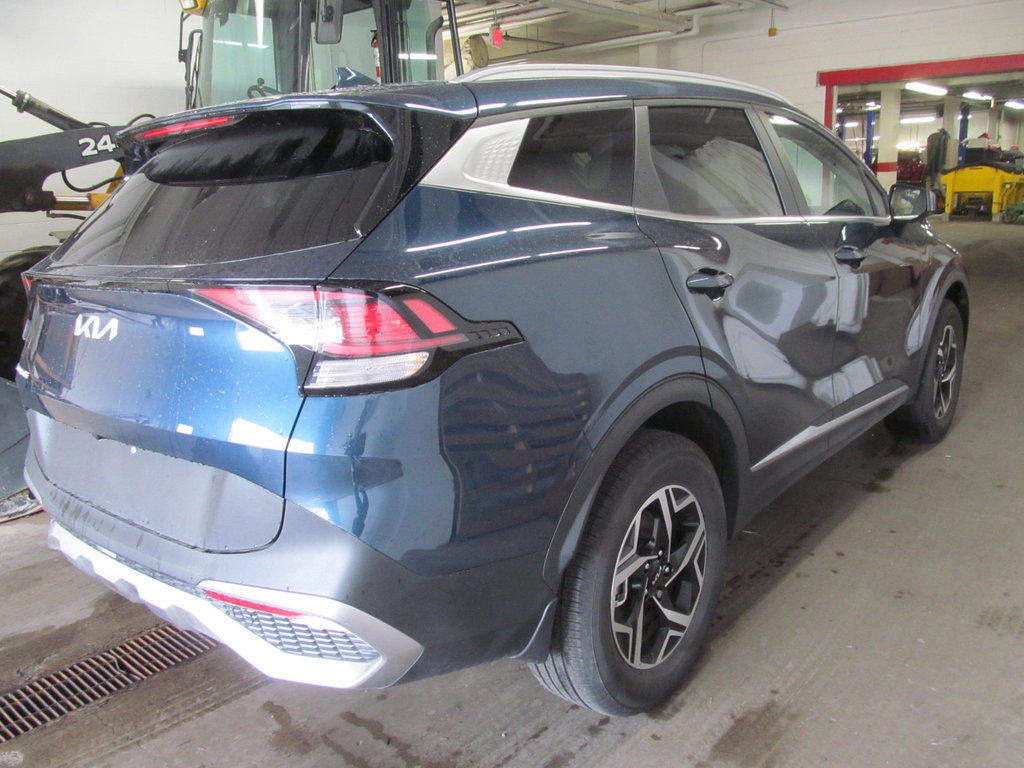 2024 Kia Sportage LX in Dartmouth, Nova Scotia - 4 - w1024h768px