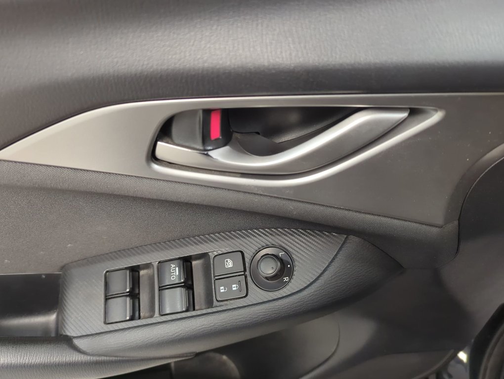 2016 Mazda CX-3 GX in Dartmouth, Nova Scotia - 13 - w1024h768px