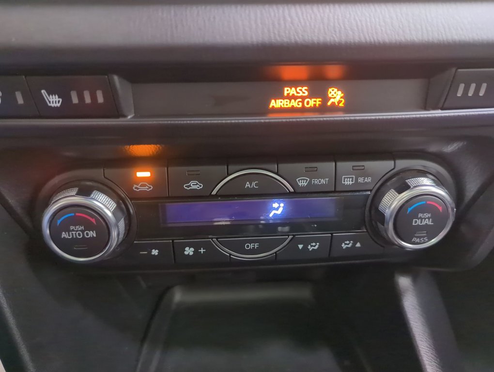 2017 Mazda 3 GT in Dartmouth, Nova Scotia - 18 - w1024h768px