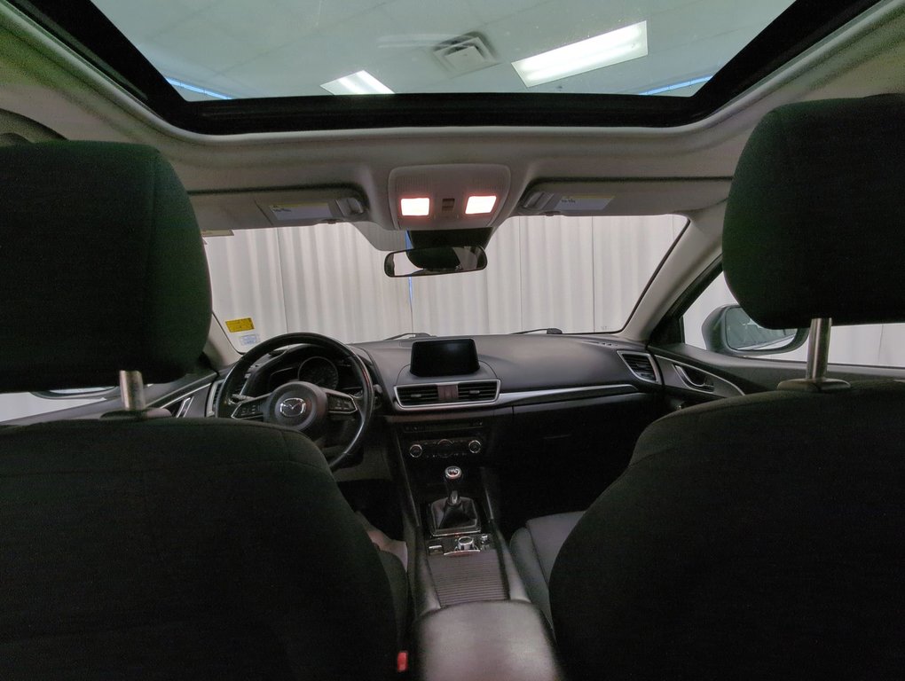 2017 Mazda 3 GT in Dartmouth, Nova Scotia - 21 - w1024h768px