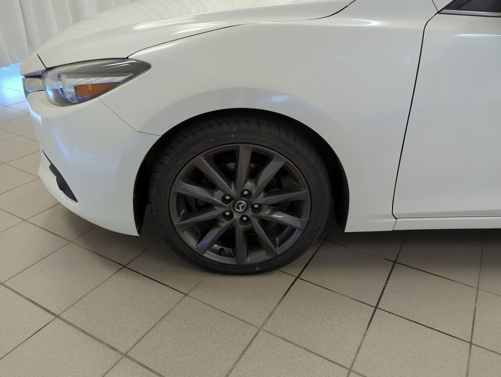 2018 Mazda 3 GT in Dartmouth, Nova Scotia - 10 - w1024h768px