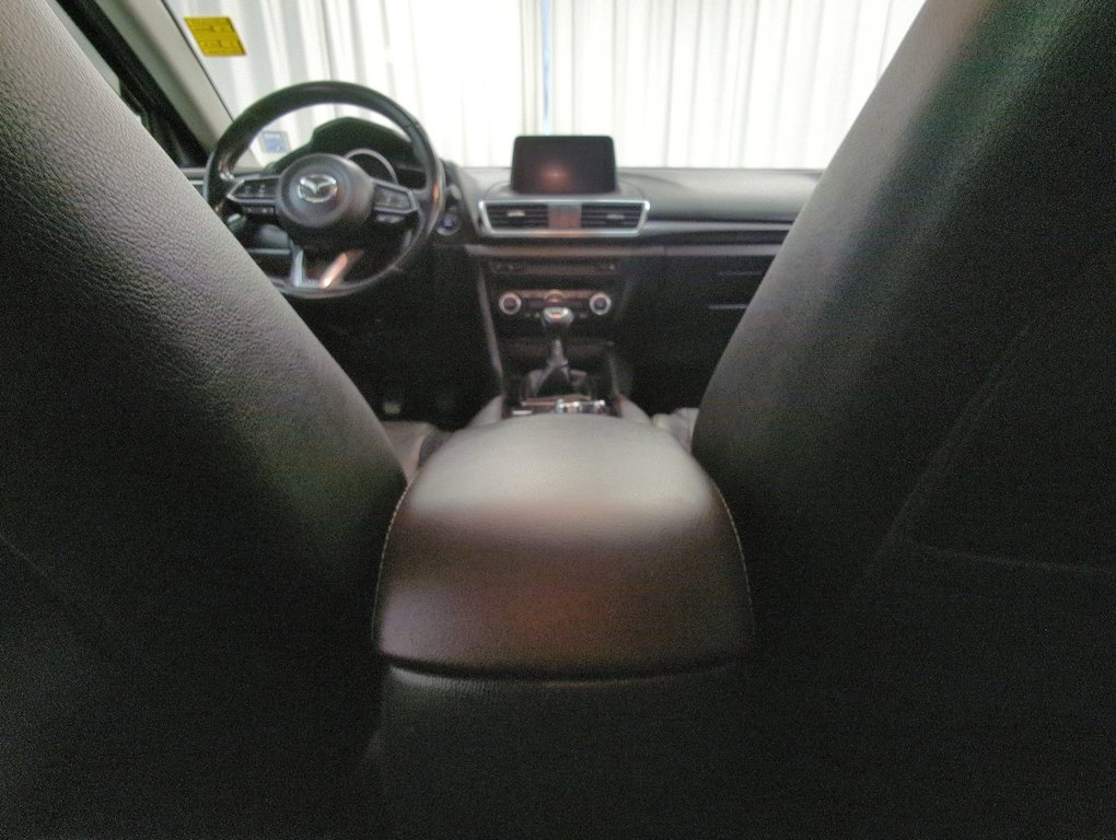 2018 Mazda 3 GT in Dartmouth, Nova Scotia - 20 - w1024h768px