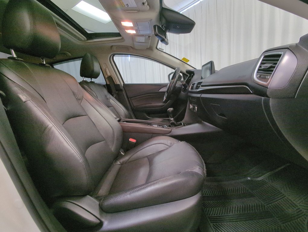 2018 Mazda 3 GT in Dartmouth, Nova Scotia - 25 - w1024h768px