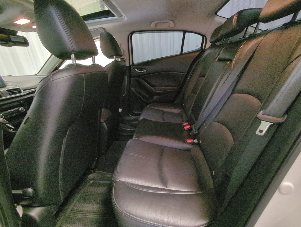 2018 Mazda 3 GT in Dartmouth, Nova Scotia - 22 - w1024h768px