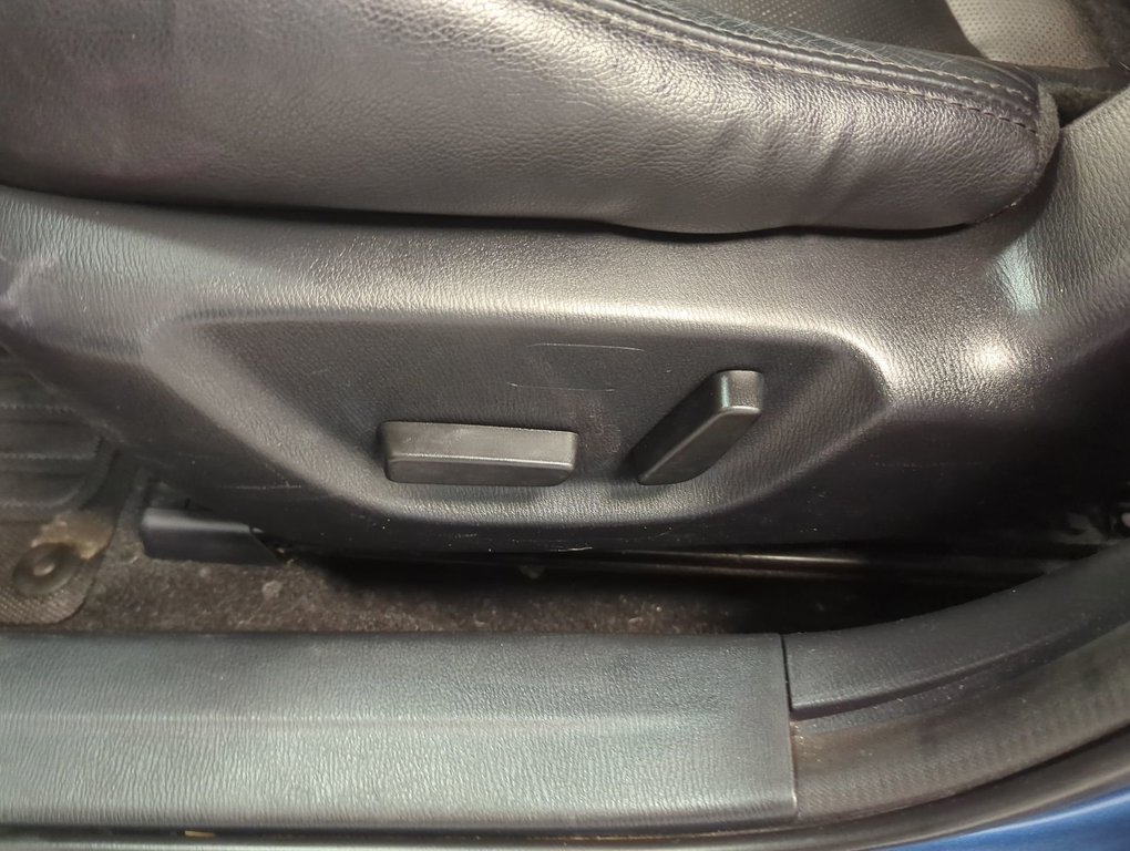 2018 Mazda 3 GT in Dartmouth, Nova Scotia - 12 - w1024h768px