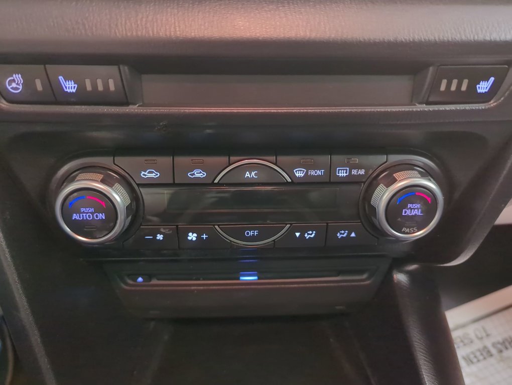 2018 Mazda 3 GT in Dartmouth, Nova Scotia - 18 - w1024h768px