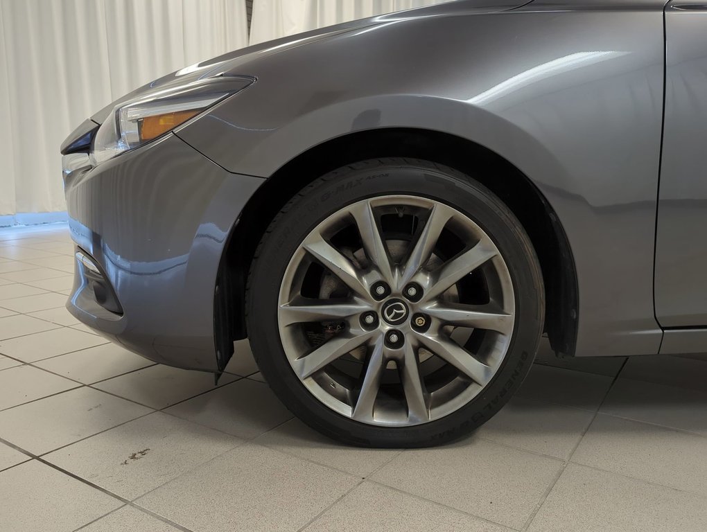 2018 Mazda 3 GT in Dartmouth, Nova Scotia - 10 - w1024h768px