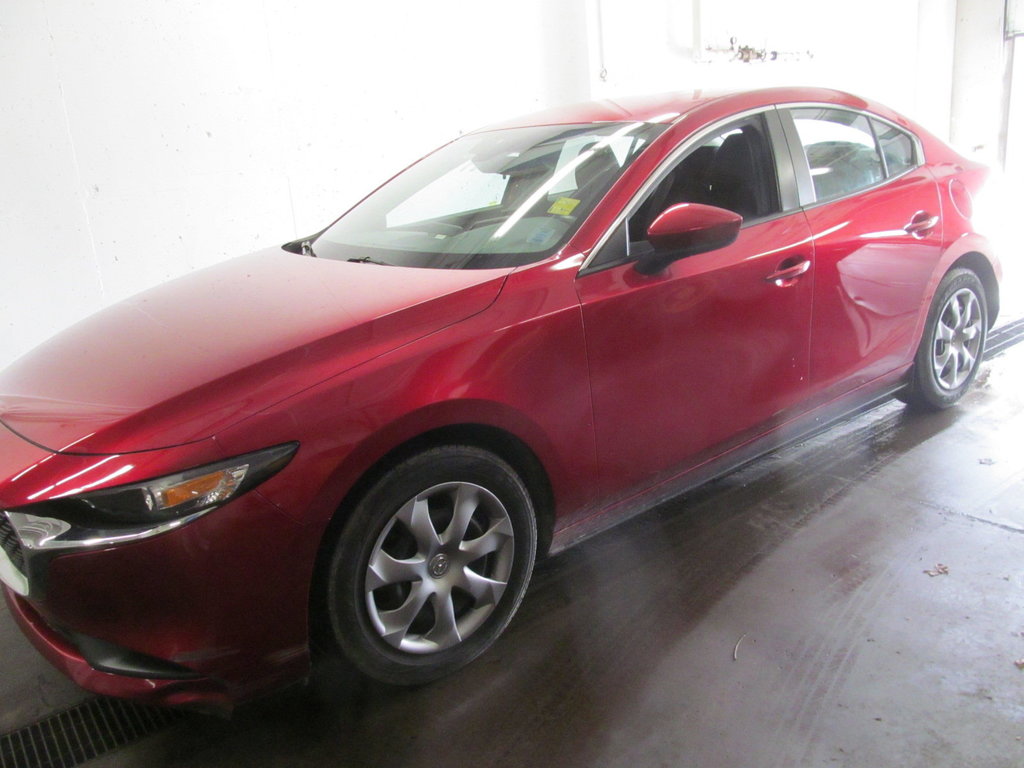 2019 Mazda 3 GX in Dartmouth, Nova Scotia - 2 - w1024h768px