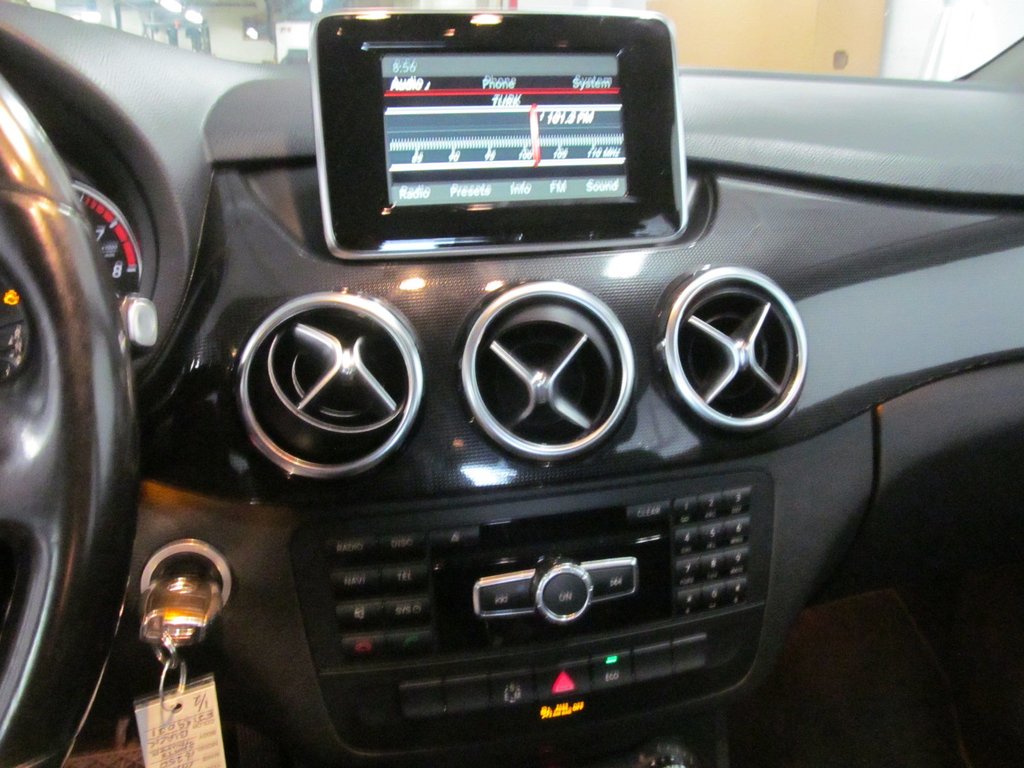2014 Mercedes-Benz B-Class B 250 Sports Tourer in Dartmouth, Nova Scotia - 6 - w1024h768px