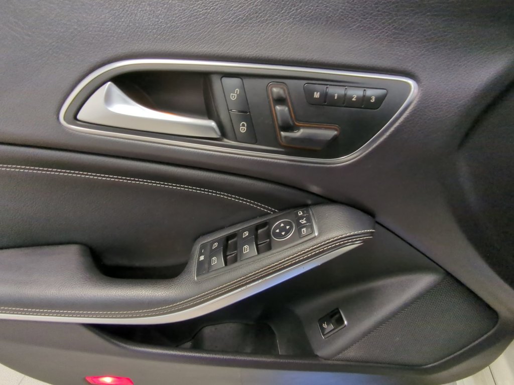 2014 Mercedes-Benz CLA-Class CLA 250 in Dartmouth, Nova Scotia - 13 - w1024h768px
