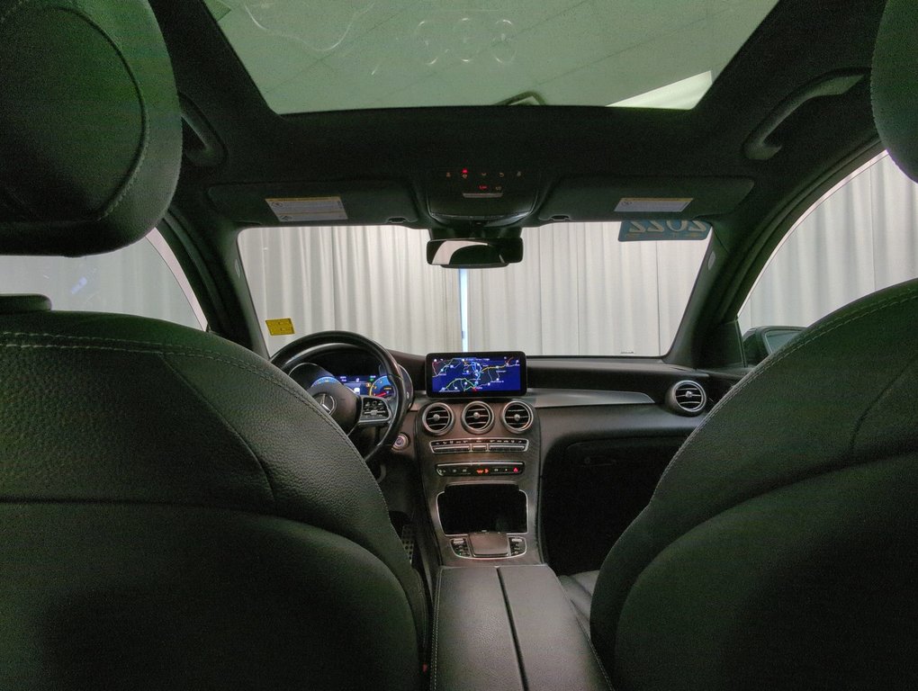 2022 Mercedes-Benz GLC 300 in Dartmouth, Nova Scotia - 22 - w1024h768px