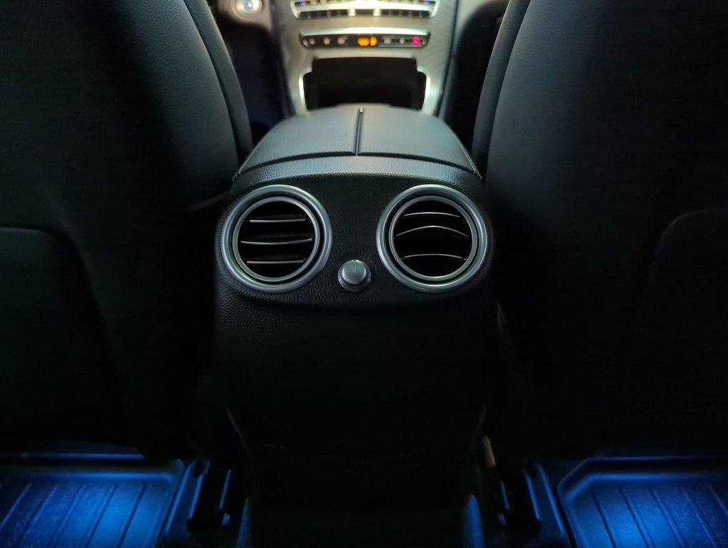 2022 Mercedes-Benz GLC 300 in Dartmouth, Nova Scotia - 21 - w1024h768px