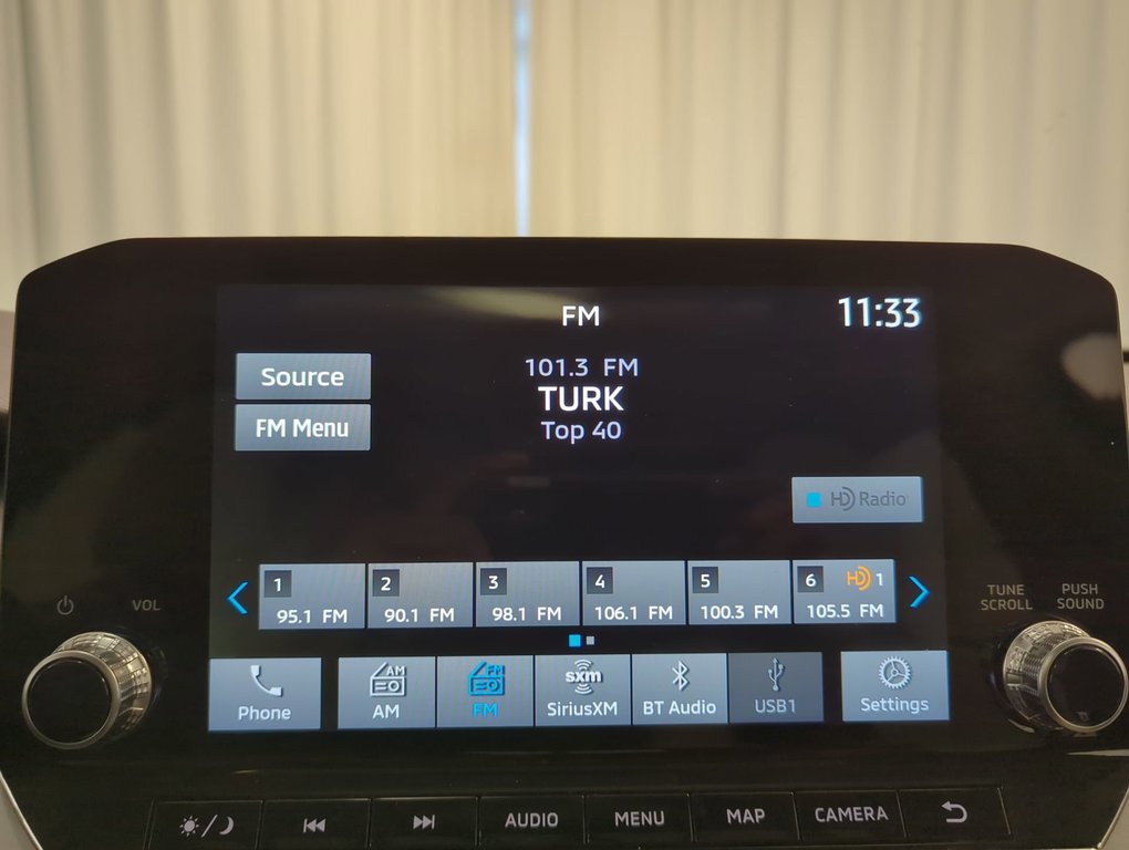 2024 Mitsubishi Outlander Plug-In Hybrid SEL in Dartmouth, Nova Scotia - 16 - w1024h768px