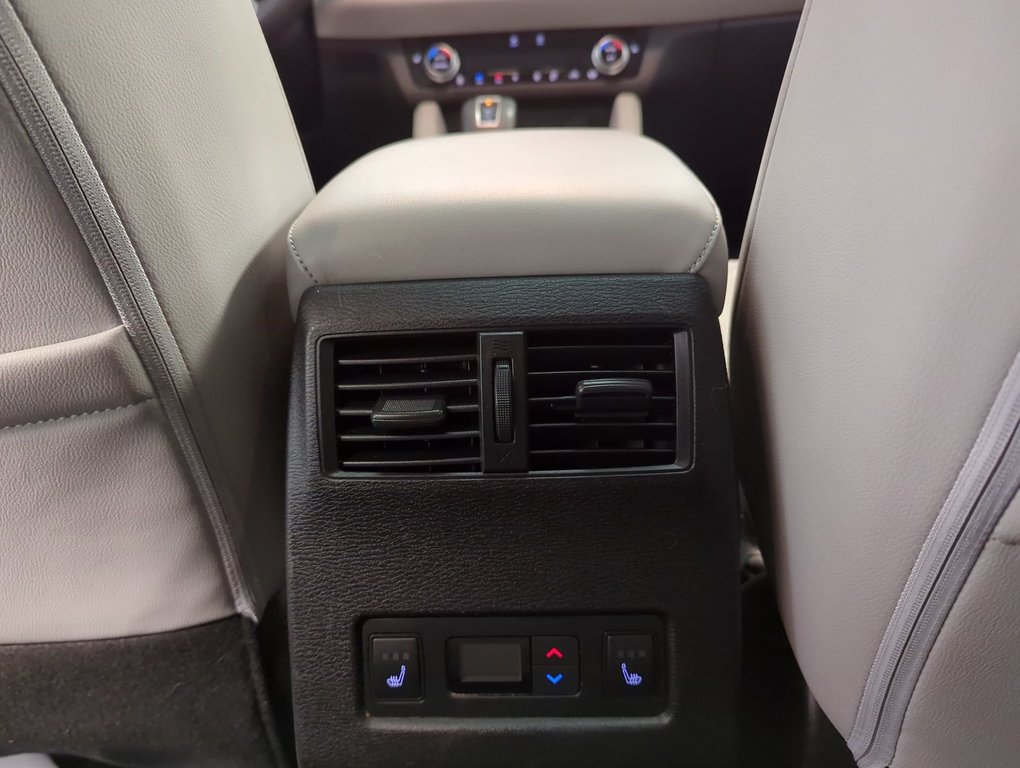 2024 Mitsubishi Outlander Plug-In Hybrid SEL in Dartmouth, Nova Scotia - 21 - w1024h768px