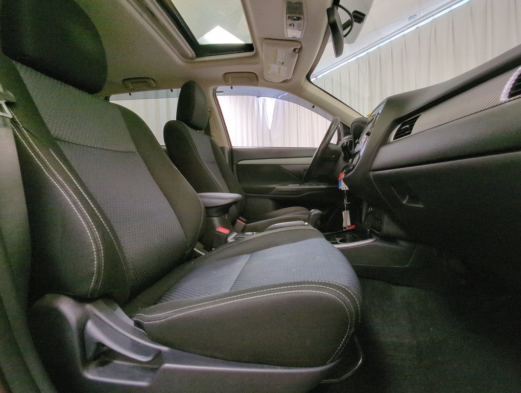 2017 Mitsubishi Outlander ES in Dartmouth, Nova Scotia - 24 - w1024h768px
