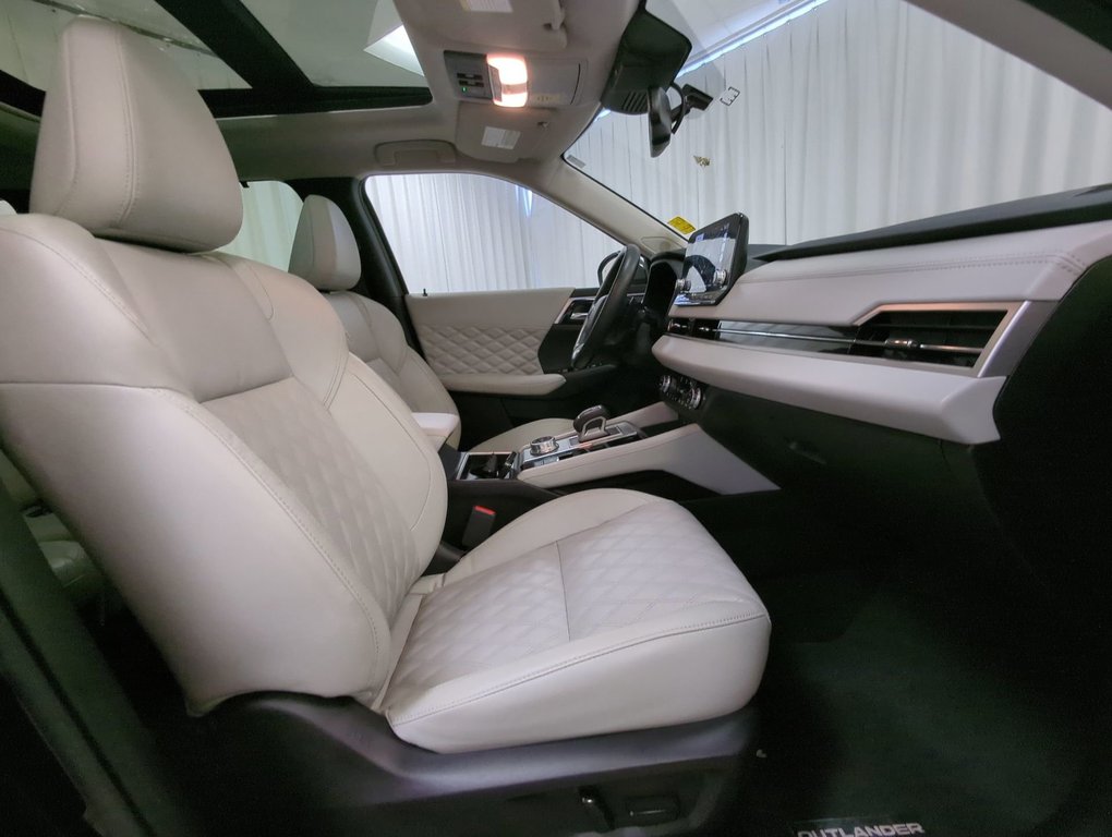2022 Mitsubishi Outlander GT Premium in Dartmouth, Nova Scotia - 25 - w1024h768px
