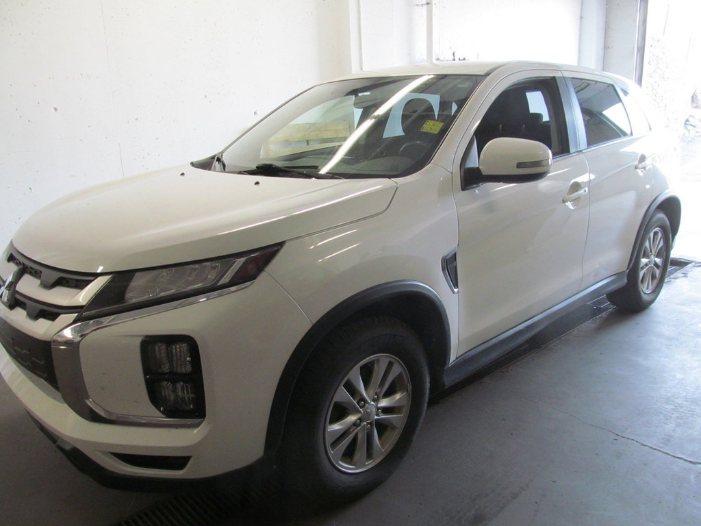 2021 Mitsubishi RVR SE in Dartmouth, Nova Scotia - 2 - w1024h768px