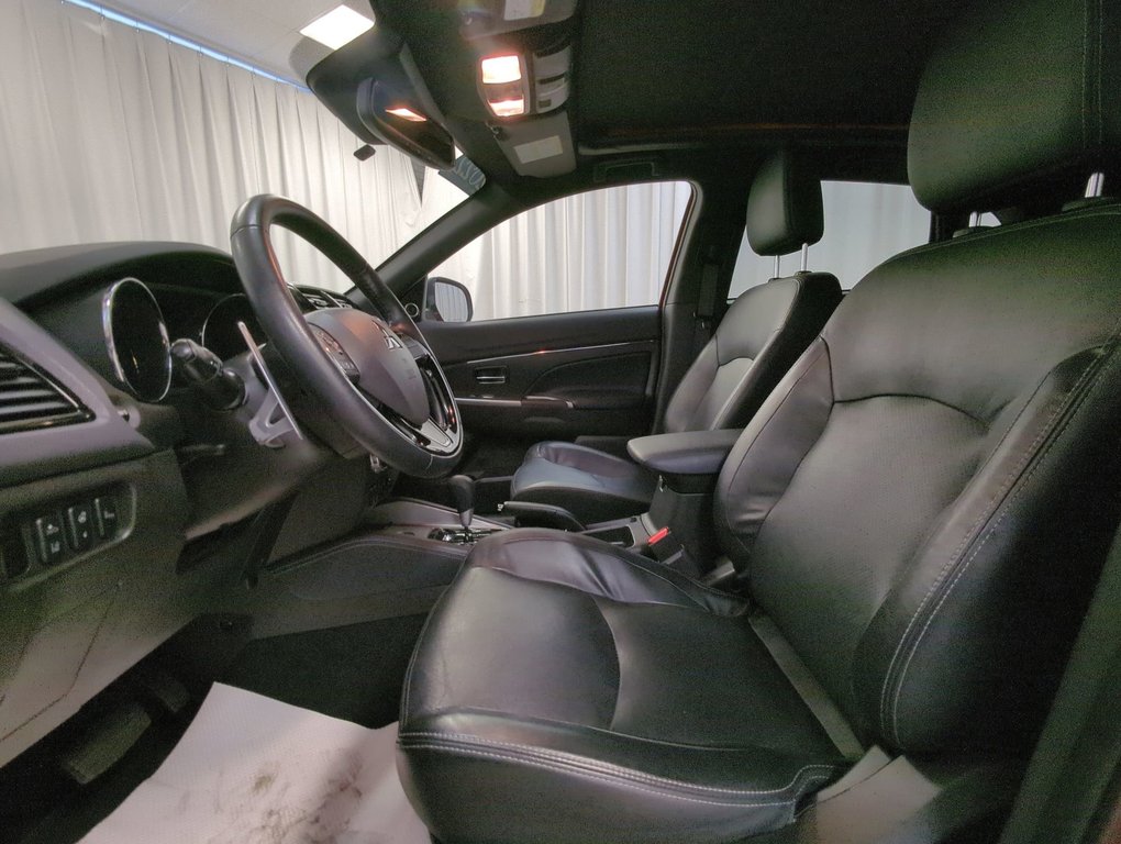 2022 Mitsubishi RVR SEL in Dartmouth, Nova Scotia - 11 - w1024h768px