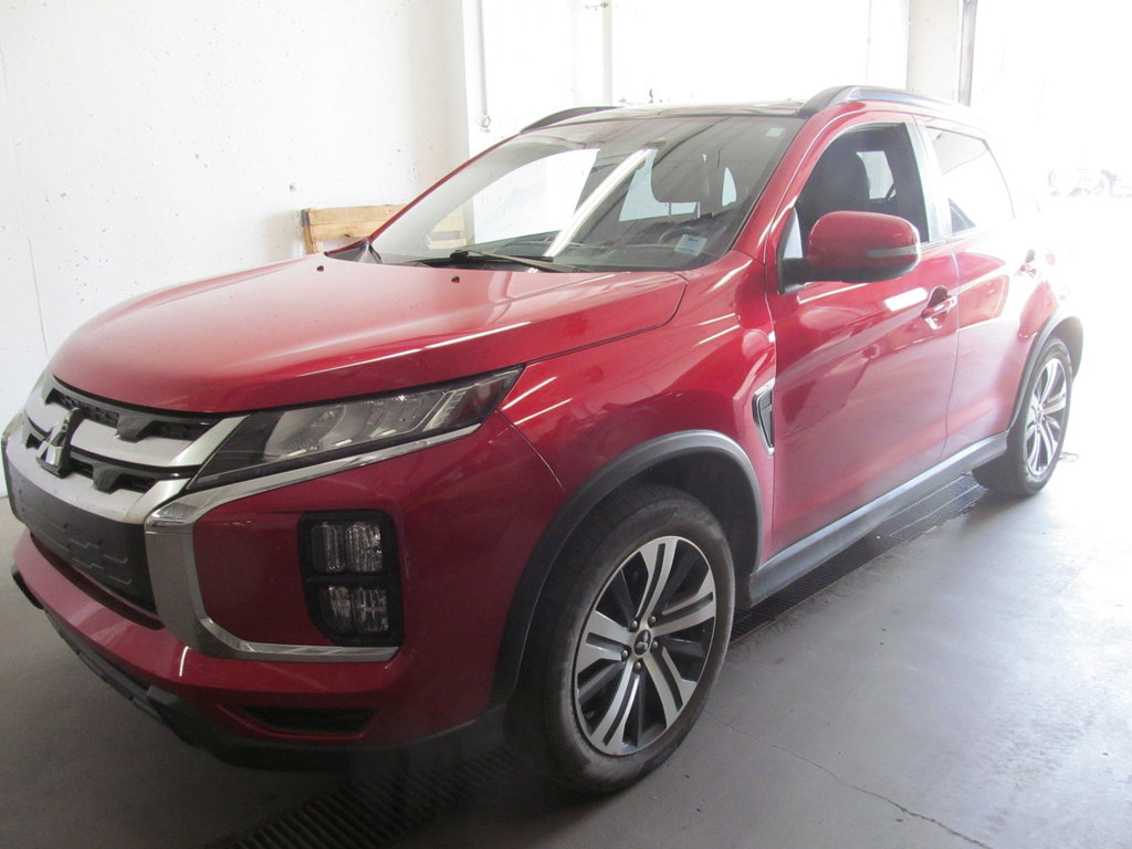 2022 Mitsubishi RVR SEL in Dartmouth, Nova Scotia - 2 - w1024h768px