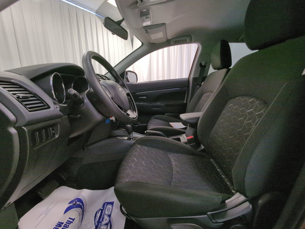 2023 Mitsubishi RVR ES in Dartmouth, Nova Scotia - 11 - w1024h768px