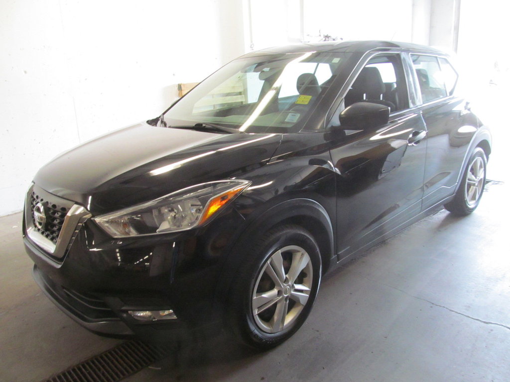 2020 Nissan Kicks S in Dartmouth, Nova Scotia - 2 - w1024h768px