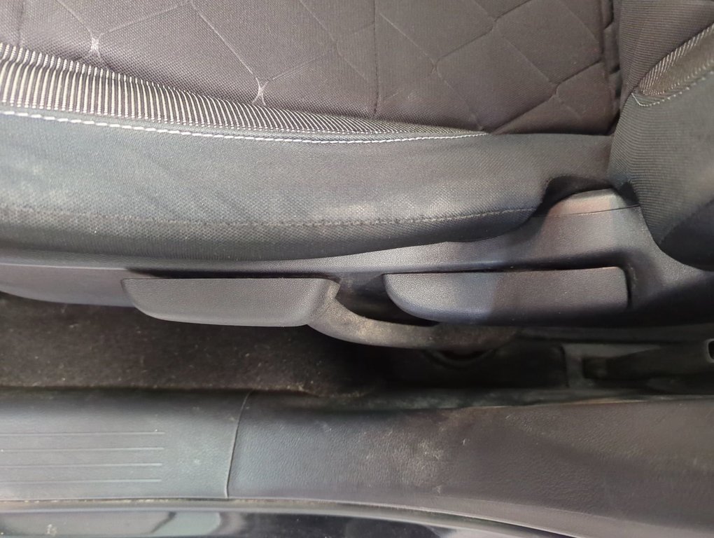 2020 Nissan Kicks S in Dartmouth, Nova Scotia - 12 - w1024h768px