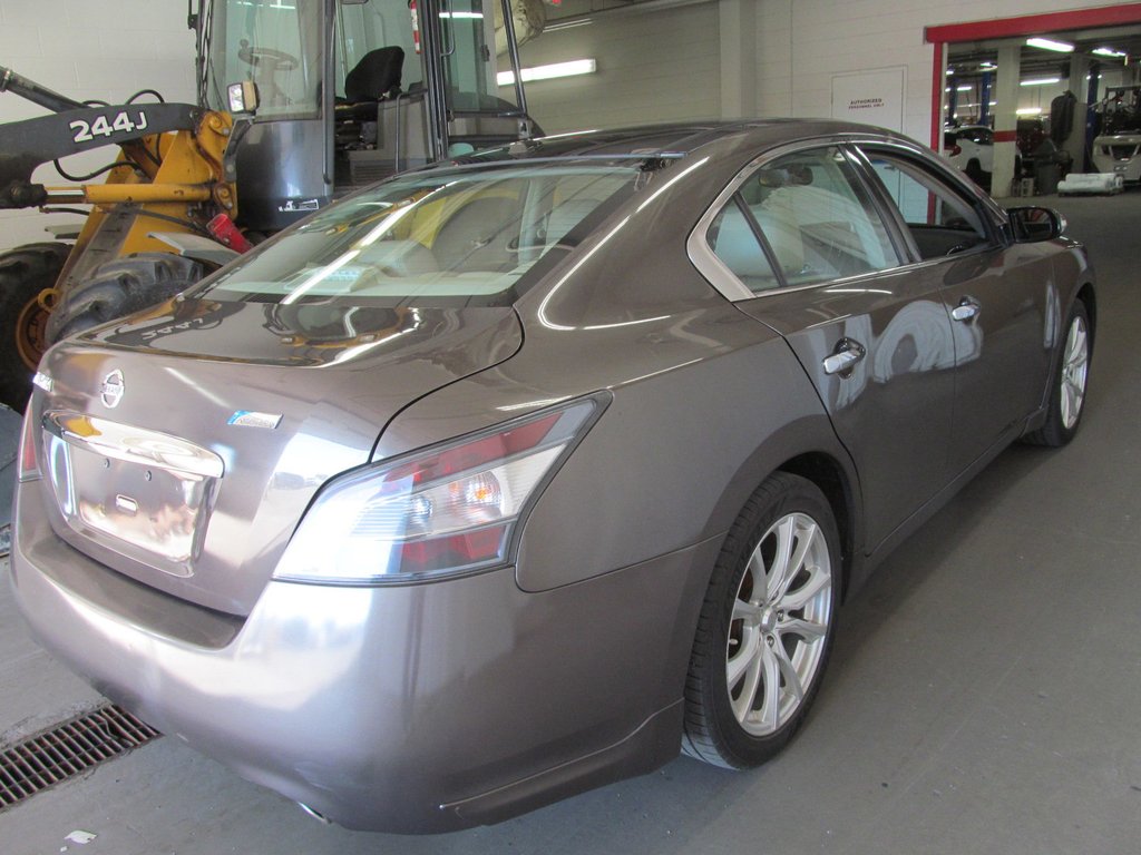 2012 Nissan Maxima 3.5 SV in Dartmouth, Nova Scotia - 4 - w1024h768px