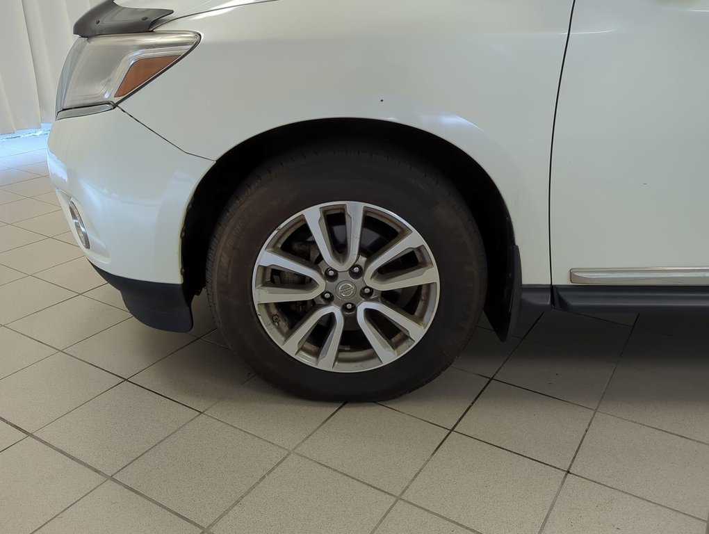 2015 Nissan Pathfinder SL in Dartmouth, Nova Scotia - 10 - w1024h768px