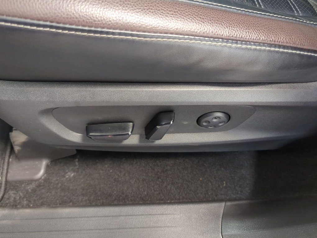 2022 Nissan Pathfinder Platinum in Dartmouth, Nova Scotia - 12 - w1024h768px