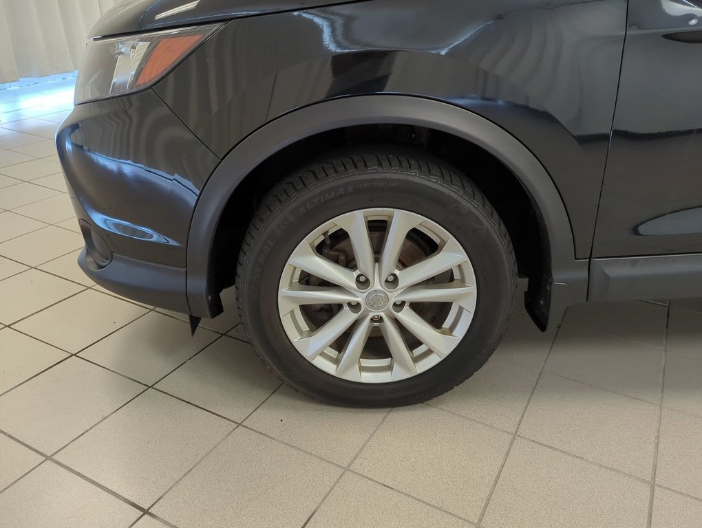 2018 Nissan Qashqai SV in Dartmouth, Nova Scotia - 10 - w1024h768px