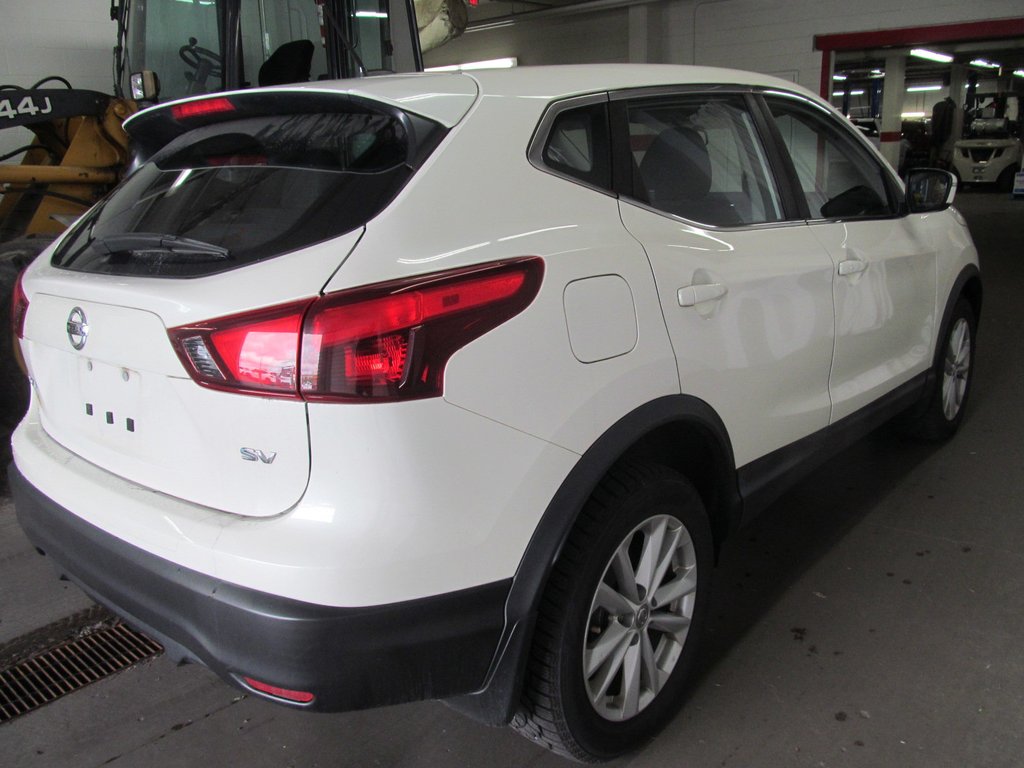 2018 Nissan Qashqai SV in Dartmouth, Nova Scotia - 4 - w1024h768px