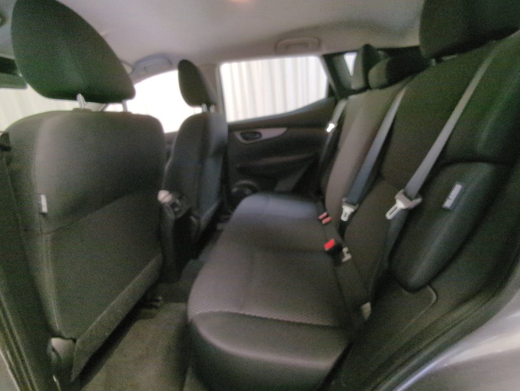 2020 Nissan Qashqai S in Dartmouth, Nova Scotia - 21 - w1024h768px