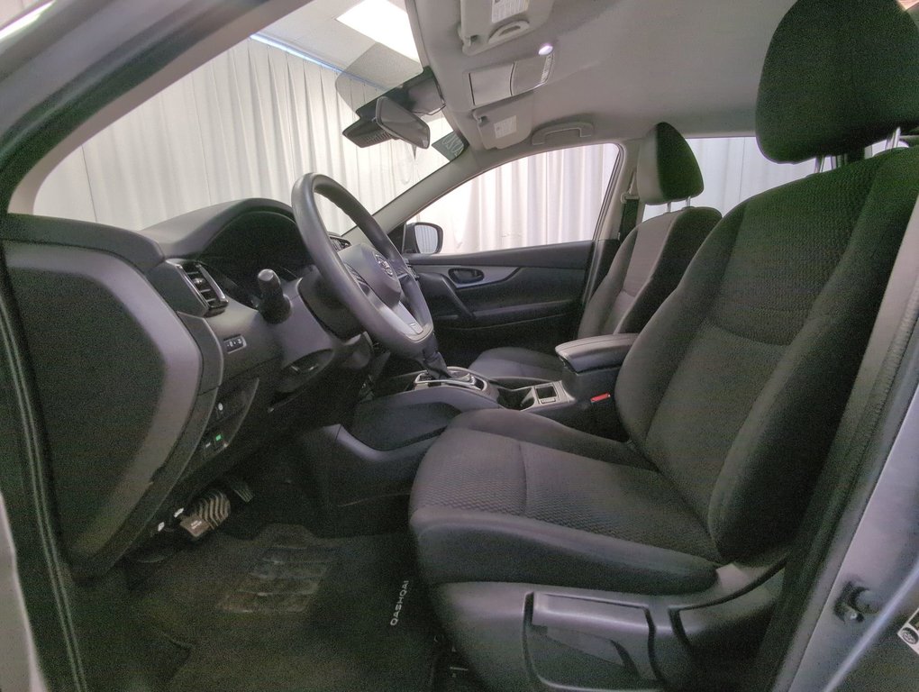 2020 Nissan Qashqai S in Dartmouth, Nova Scotia - 11 - w1024h768px