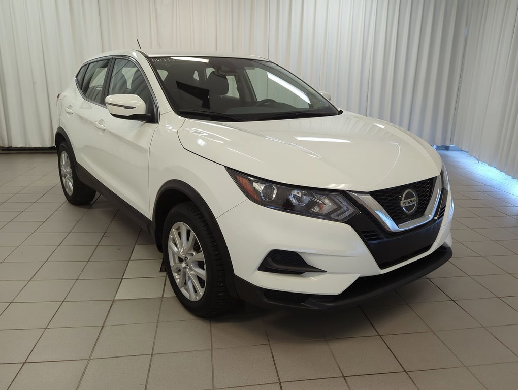 2022 Nissan Qashqai S in Dartmouth, Nova Scotia - 2 - w1024h768px
