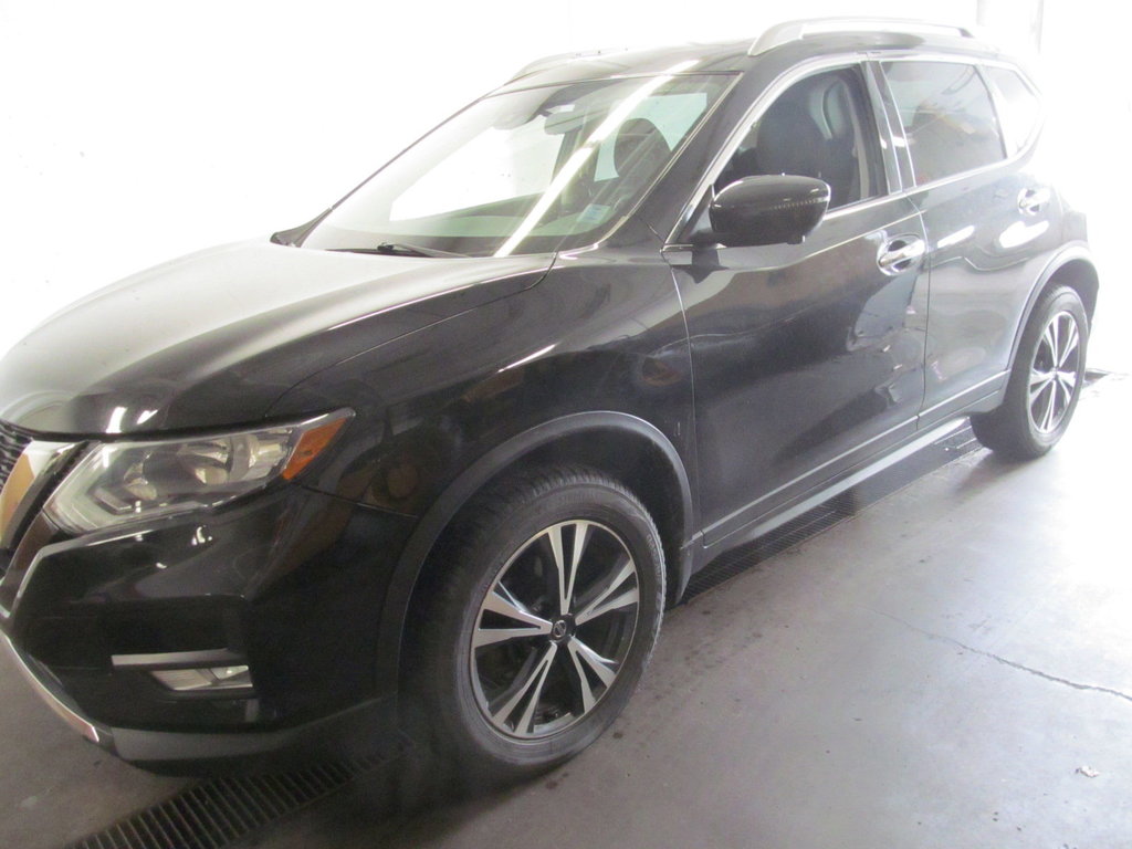 2020 Nissan Rogue SV in Dartmouth, Nova Scotia - 2 - w1024h768px