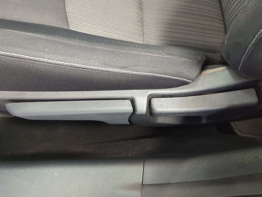 2020 Nissan Sentra SV in Dartmouth, Nova Scotia - 12 - w1024h768px