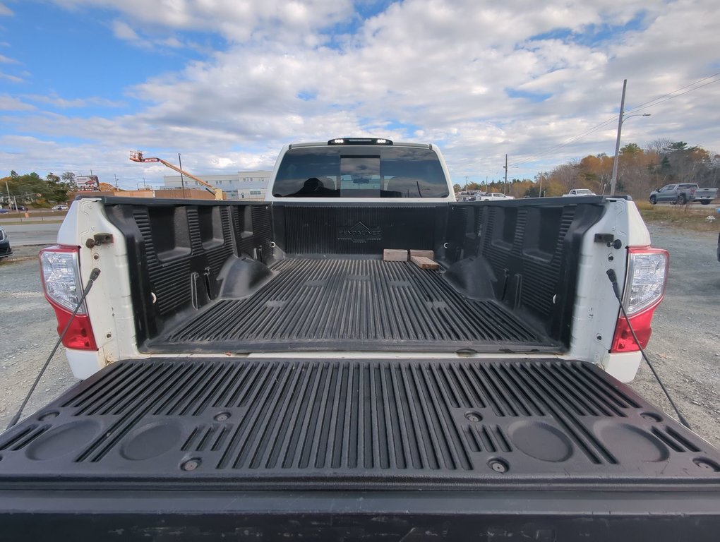 2018  Titan XD SV in Dartmouth, Nova Scotia - 22 - w1024h768px