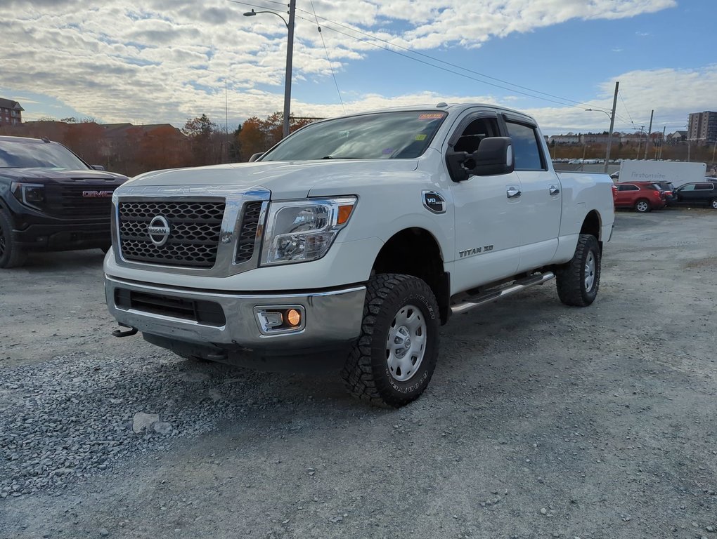 2018  Titan XD SV in Dartmouth, Nova Scotia - 4 - w1024h768px